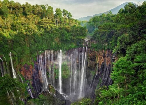 Tumpak Sewu Waterfall : the most beautiful waterfall in the mount semeru area